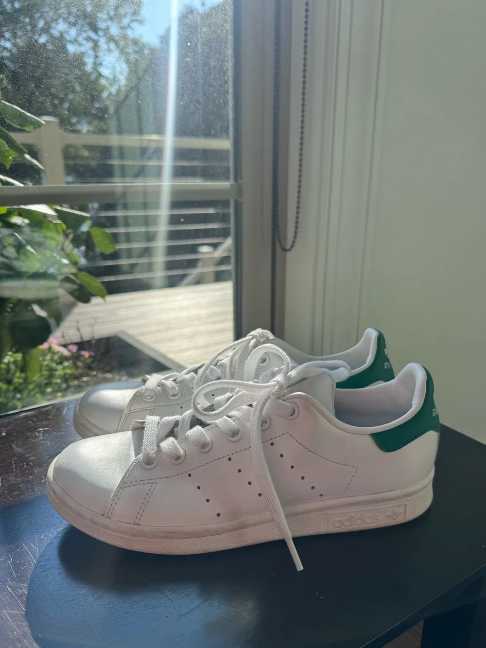 Adidas Green & White Sambas Kids Stan Smith size 4 sneakers boys tennis shoes
